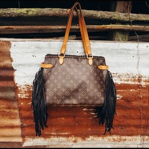 Sold🔴 Revamped Louis Vuitton Batignolles MM